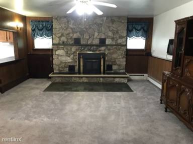 Main picture of 8 Lakeland Ave