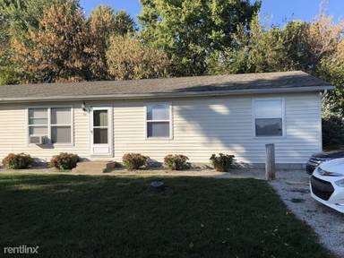 Main picture of 210 S Walnut St