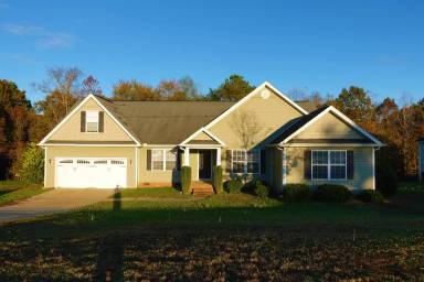 Main picture of 485 Hipps Rd