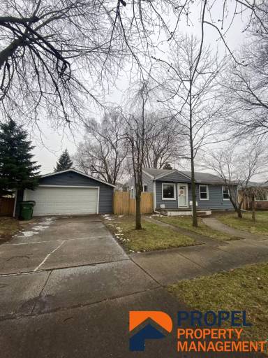 Main picture of 17085 Euclid Ave