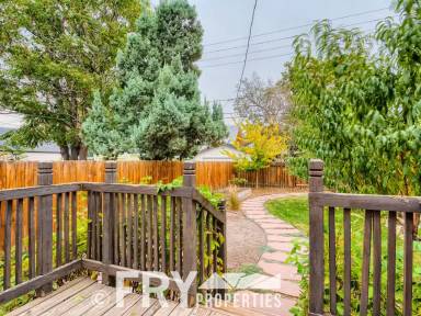 Main picture of 3636 N Williams St
