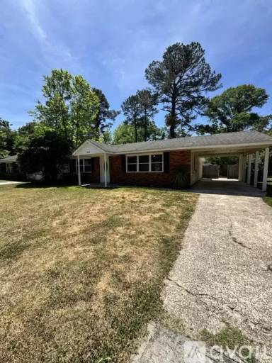 Main picture of 848 Lake Terrace Dr