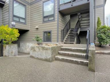 Main picture of 10545 Meridian Ave N