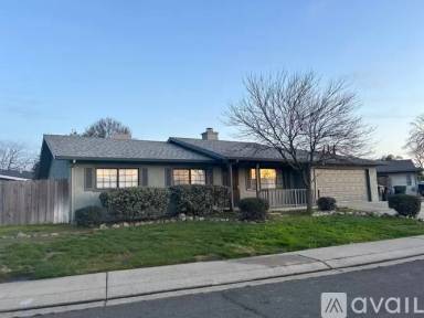 Main picture of 1008 Shadow Ridge Dr