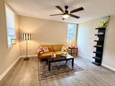 Main picture of 414 Prospect Ave