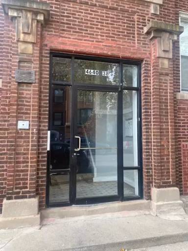 Main picture of 4638 S Saint Lawrence Ave
