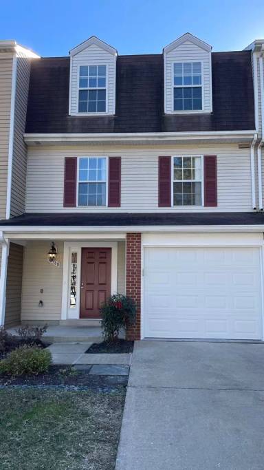 Main picture of 10368 College Sq