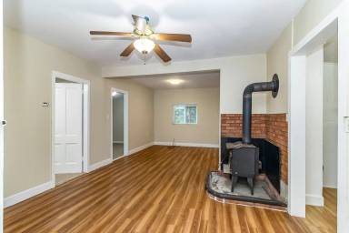 Main picture of 6512 135th Ave SE