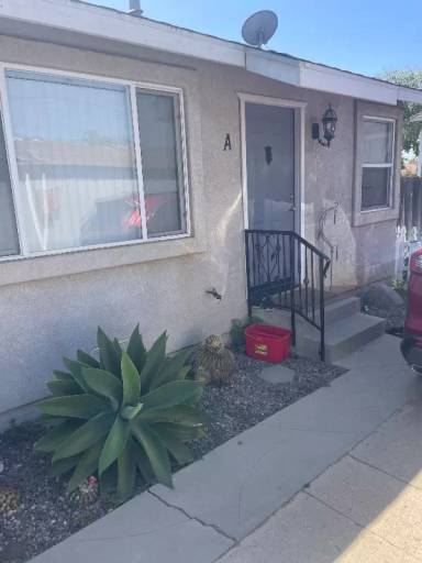 Main picture of 405 W Cook St