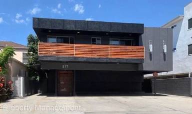 Main picture of 817 S Bedford St