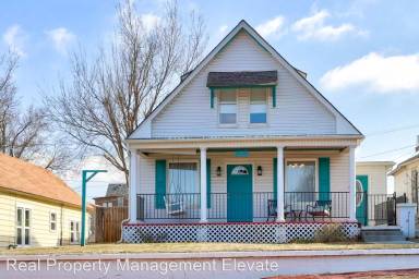 Main picture of 420 N 1st St