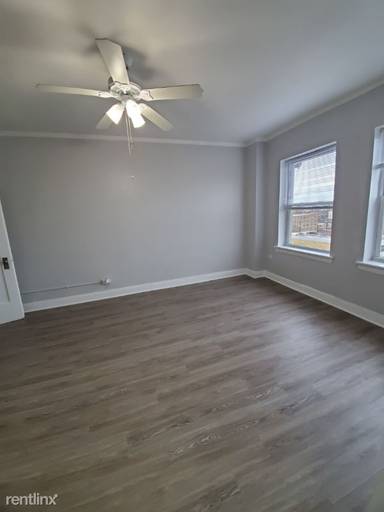 Main picture of 6930,6954,6971,6975 N Greenview Ave Apartments