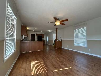 Main picture of 4143 Kim Cir