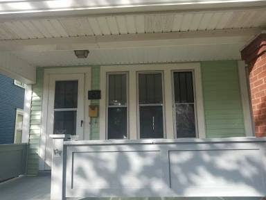 Main picture of 206 E Kelso Rd