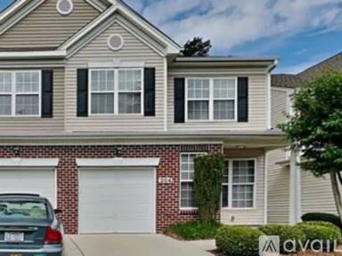 Main picture of 204 Lady Slipper Ln