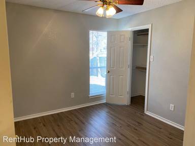 Main picture of 1306 Ridge Dr