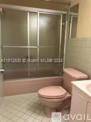 Main picture of 127 E 45th St