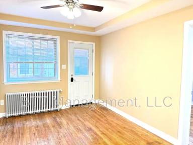 Main picture of 8800 Plymouth St