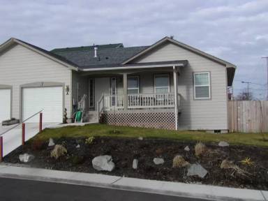 Main picture of 312 G St SW