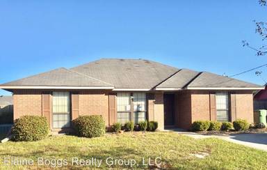 Main picture of 1704 Ashton Dr