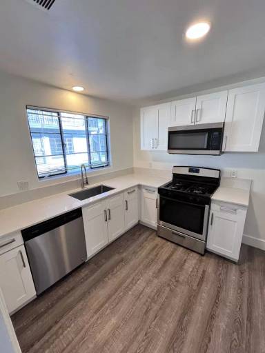 Main picture of 35 N Longfellow Ave