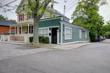 Main picture of 83 3rd St