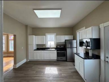Main picture of 728 S Ash St