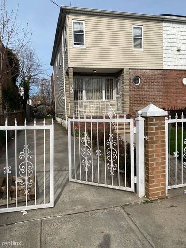 Main picture of 1341 E 89th St