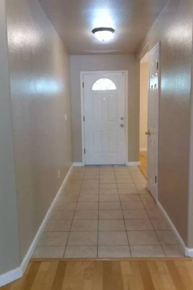 Main picture of 2059 E Lexington Ave