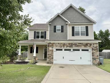 Main picture of 239 Boswell St