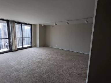 Main picture of 10 E Ontario St Apartments