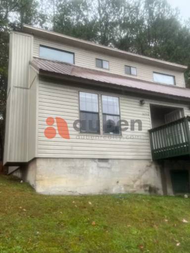 Main picture of 3297 Conner St