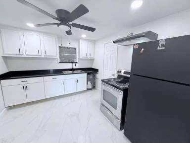 Main picture of 4518 New Orleans St