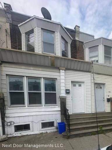 Main picture of 2122 S 64th St
