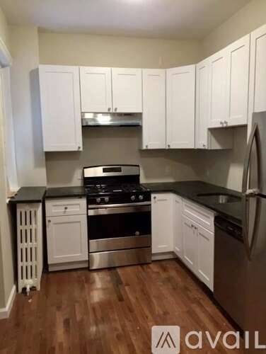 Main picture of 4946 Walnut St