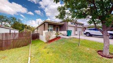 Main picture of 939 Pinewood Dr