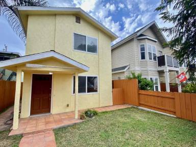 Main picture of 4917 Muir Ave
