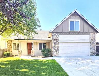 Main picture of 1935 W Marten Creek Dr
