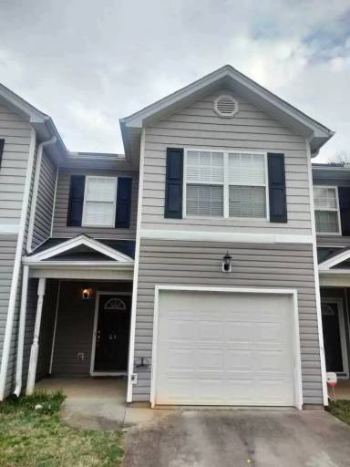 Main picture of 65 Greensboro Ct