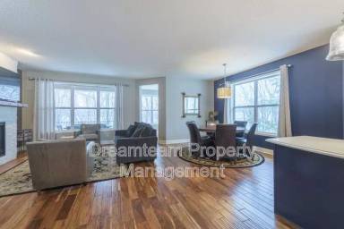 Main picture of 10057 Lee Dr