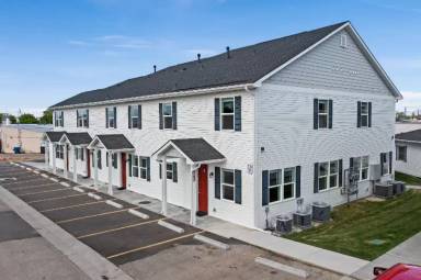Main picture of 104 Davis Ave
