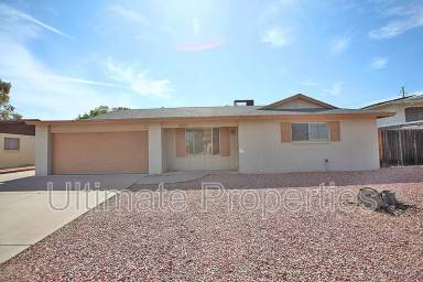 Main picture of 4821 W Altadena Ave