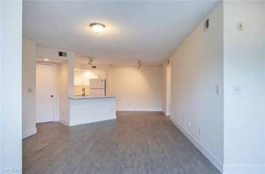 Main picture of 565 Vista Isles Dr