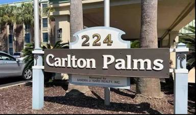 Main picture of Carlton Palms
