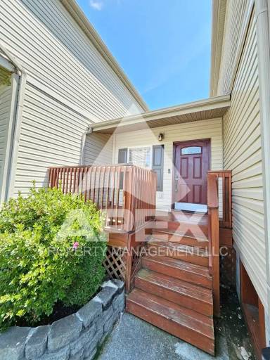 Main picture of 536 Cupola Way