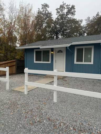 Main picture of 3000 West St