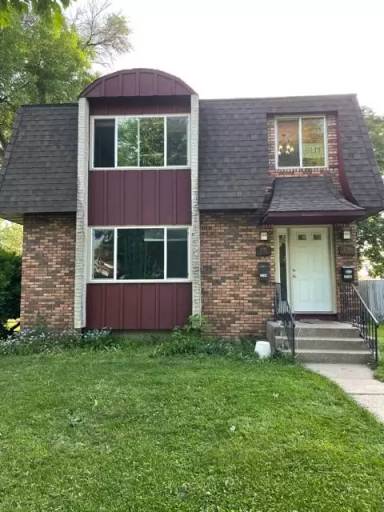 Main picture of 2736 Ulysses St NE
