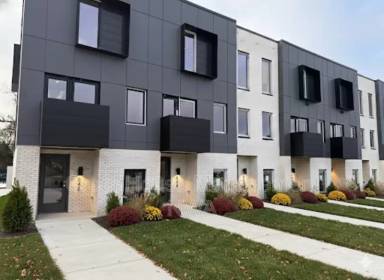 Main picture of 840 SE 8th St