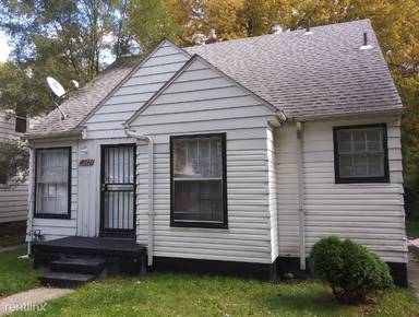 Main picture of 18542 Braile St