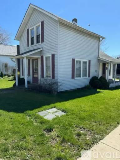 Main picture of 400 E Main St
